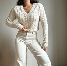 Upload image to gallery, Pull col V Lacoste maille tressée en laine - S