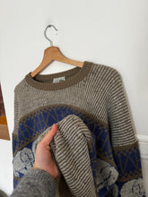 Charger l'image dans la galerie, Pull Lacoste fabriqué en France dans les années 80's - XL