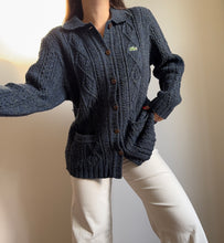 Upload image to gallery, Gilet Lacoste en grosse maille des années 90’ - M