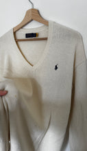 Charger l'image dans la galerie, Pull col V Ralph Lauren en grosse maille - S