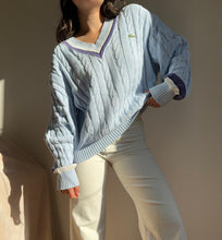 Upload image to gallery, Pull col V Lacoste à la maille tressée des années 80' - XL