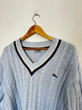 Upload image to gallery, Pull col V Lacoste à la maille tressée des années 80' - XL