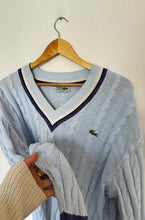 Upload image to gallery, Pull col V Lacoste à la maille tressée des années 80' - XL