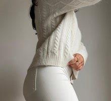 Charger l'image dans la galerie, Pull Lacoste à la maille tressée en laine & alpaga - M