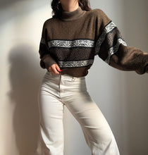 Upload image to gallery, Pull col cheminé Lacoste fabriqué dans les années 90's - L