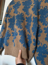 Charger l'image dans la galerie, Pull Lacoste fabriqué en France dans les années 80's - S