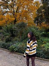 Charger l'image dans la galerie, Pull Lacoste brodé de collection des années 80' - L