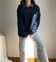 Upload image to gallery, Pull Lacoste au col boutonné des années 80' - L