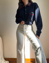 Upload image to gallery, Pull Lacoste au col boutonné des années 80' - L