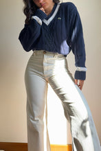 Charger l'image dans la galerie, Pull col V Lacoste en maille tressée - XL