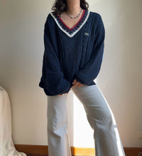 Charger l'image dans la galerie, Pull col V Lacoste en grosse maille - XL