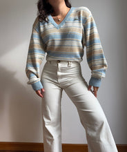 Charger l'image dans la galerie, Pull col V Lacoste fabriqué en France des années 80 - M