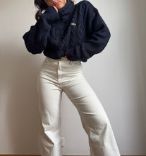 Charger l'image dans la galerie, Pull col roulé Lacoste en grosse maille tressée bleu marine - L