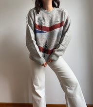 Upload image to gallery, Pull Lacoste brodé des années 80' fabriqué en France - L