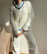 Upload image to gallery, Pull col V "Classique Lacoste" à la maille tressée - M