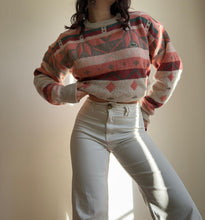 Charger l'image dans la galerie, Pull Lacoste en grosse maille à motifs fabriqué en France des années 80’ - XL