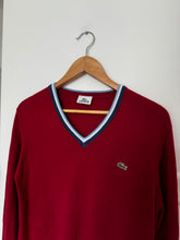 Charger l&#39;image dans la galerie, Pull col V Lacoste bordeaux en coton - M
