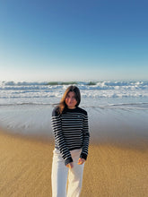 Charger l&#39;image dans la galerie, Pull Lacoste marinière en laine - XS
