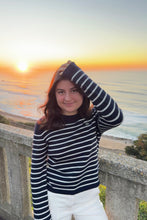 Charger l&#39;image dans la galerie, Pull Lacoste marinière en laine - XS
