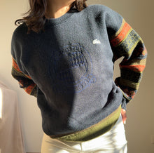 Charger l&#39;image dans la galerie, Pull Lacoste broderie blason des années 80’ - L
