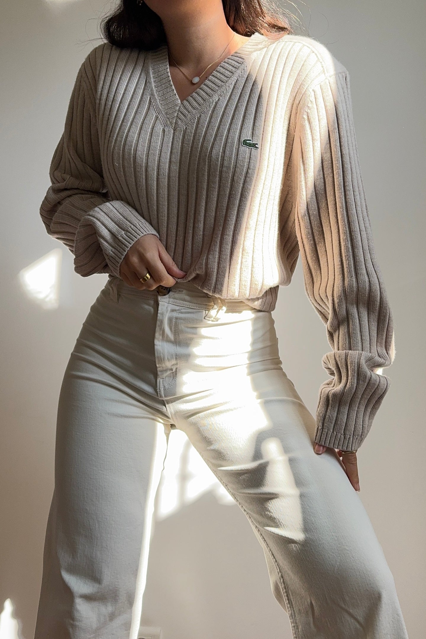 Pull col V Lacoste en grosse maille côtelée - L