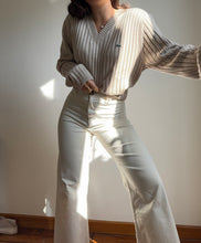 Charger l&#39;image dans la galerie, Pull col V Lacoste en grosse maille côtelée - L
