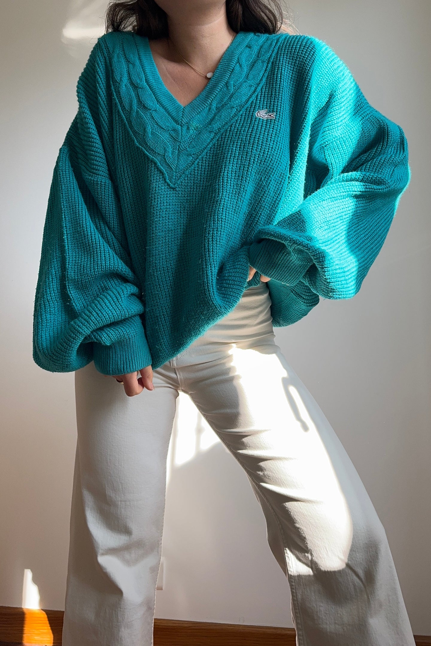 Pull col V Lacoste en grosse maille des années 80' - XL