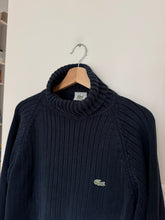 Charger l&#39;image dans la galerie, Pull col roulé Lacoste en grosse maille côtelée - M
