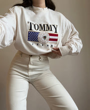 Charger l&#39;image dans la galerie, Sweat Tommy Hilfiger brodé - S
