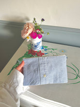 Upload image to gallery, Trousse Chemise Ourson upcyclée
