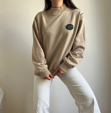 Upload image to gallery, Pull Lacoste col cheminé des années 80’ - M
