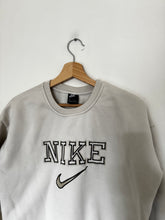 Upload image to gallery, Sweat Nike brodé - M
