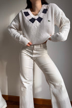 Upload image to gallery, Pull col V Lacoste en coton des années 70&#39; - M
