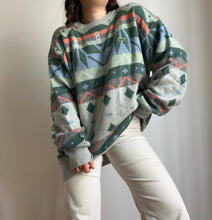 Upload image to gallery, Pull Lacoste motifs aztèques fabriqué en France - XL
