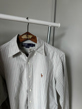 Upload image to gallery, Chemise à rayures Ralph Lauren - M
