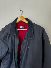 Upload image to gallery, Veste Tommy Hilfiger en toile cirée - L
