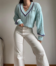 Upload image to gallery, Pull col V Lacoste en grosse maille fabriqué dans les années 80&#39;s - XL
