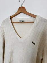 Charger l&#39;image dans la galerie, Pull col V Lacoste en maille côtelée des années 80&#39; - M
