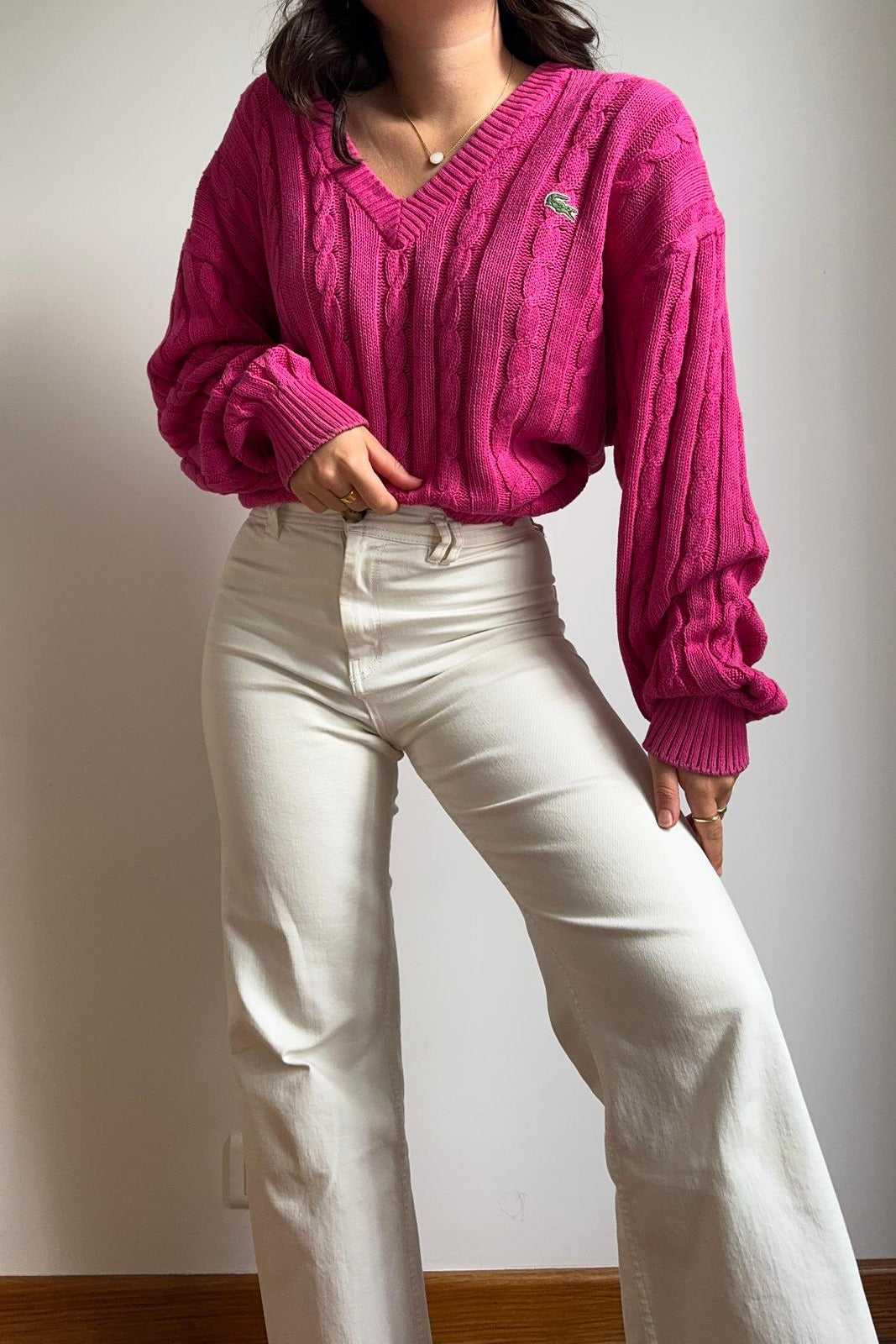 Pull col V Lacoste à la maille tressée des années 80 - XL