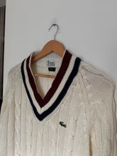 Upload image to gallery, Pull col V Lacoste &quot;Izod&quot; fabriqué dans les années 70&#39;s à la maille tressée - L
