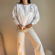 Upload image to gallery, Pull col à boutons Lacoste brodé des années 80&#39; - XS
