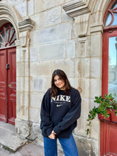 Charger l'image dans la galerie, Sweat Nike vintage - XL
