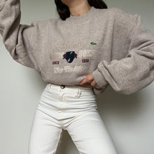 Upload image to gallery, Pull Lacoste brodé des années 80 - XL
